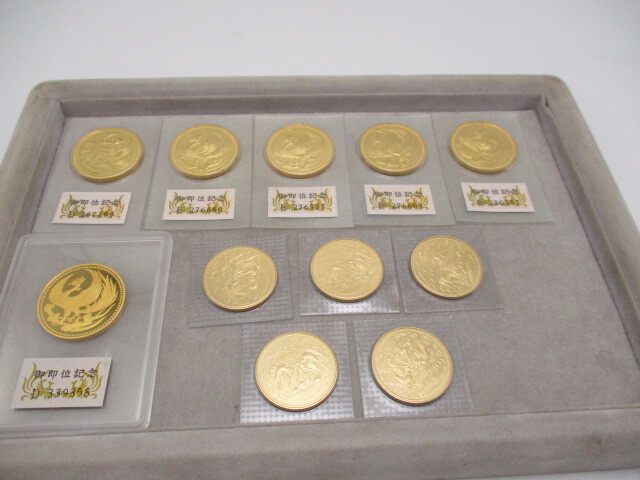 天皇陛下御即位記念　昭和天皇御在位60年記念　10万円金貨