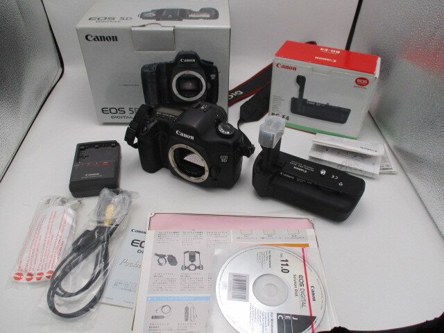 デジタルカメラ　キャノン　Canon　EOS　5D　BG-E4