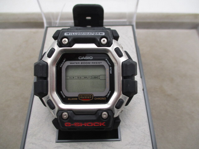シオ G-SHOCK ILLUMINATOR DW-8300