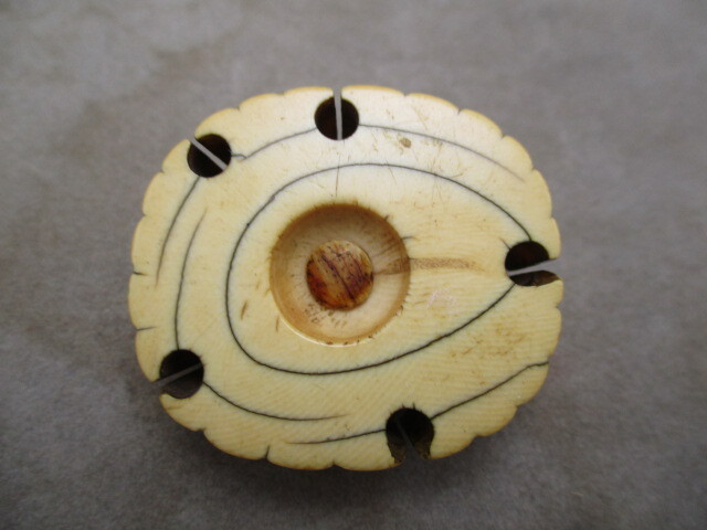 レトロ アンティーク 骨董品 饅頭根付 切り株 セイウチ牙