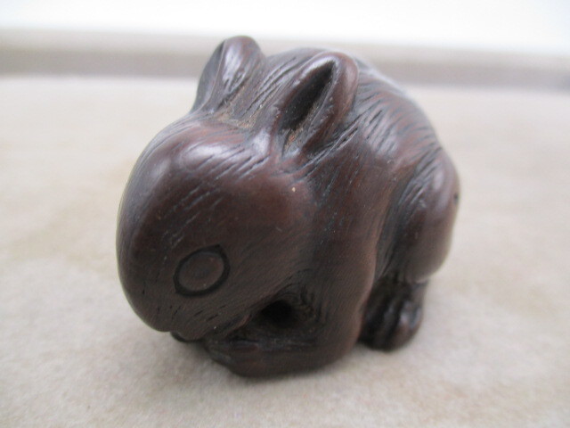 レトロ アンティーク 骨董品 根付 ウサギ 兎 木製